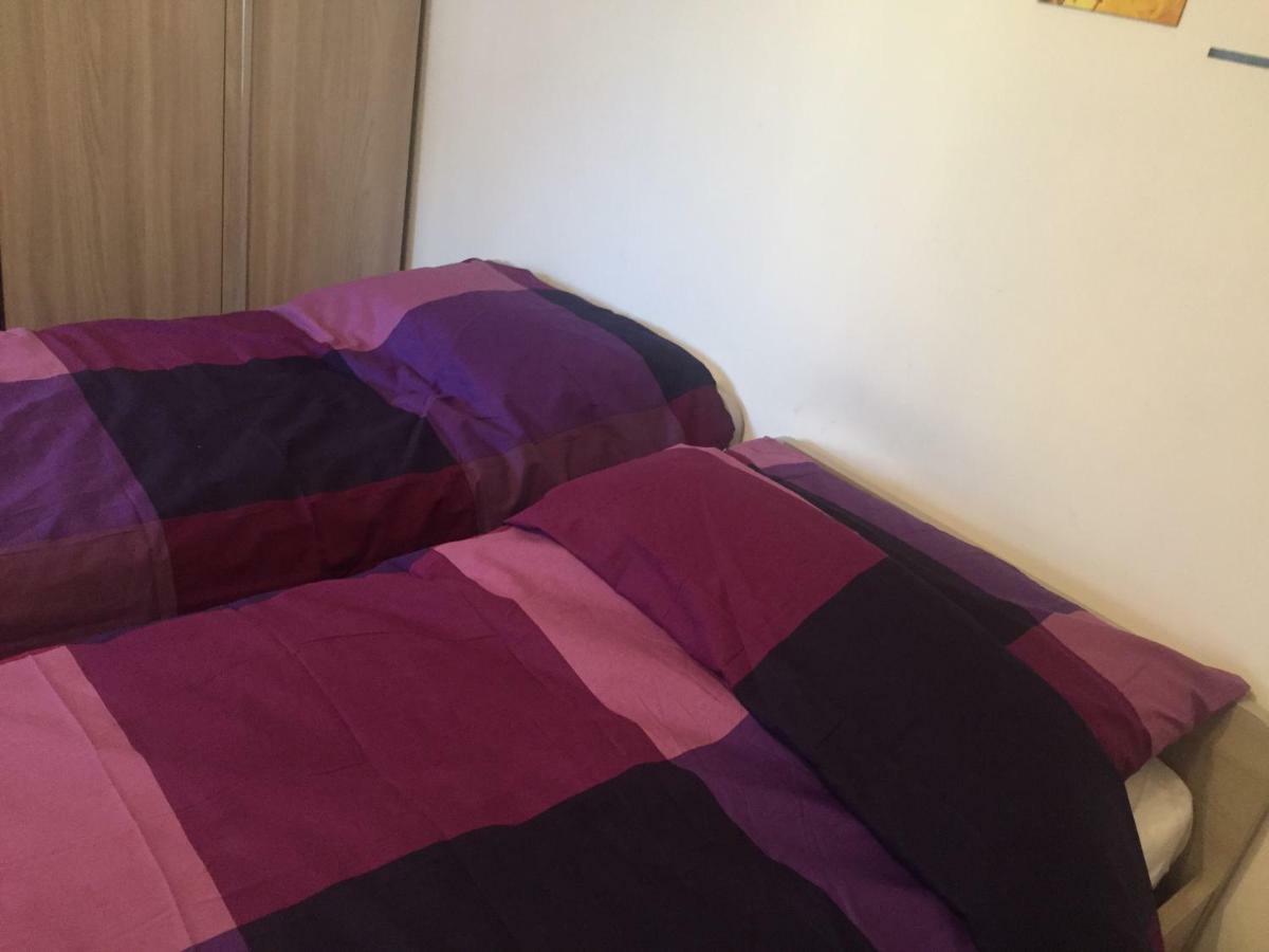 Female Dormitory For Only Female Bed and breakfast *